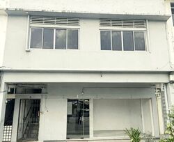 Changi Road (D14), Shop House #594923641